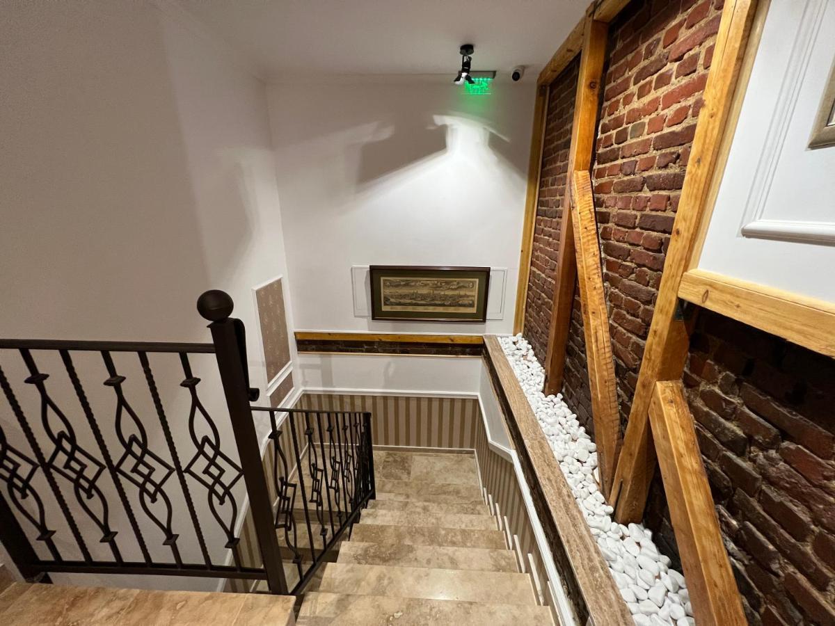 Hotel Boutique Cathedral Plaza Residences Room For Rent Downtown Bukares Bagian luar foto