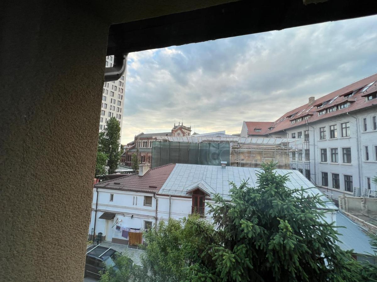 Hotel Boutique Cathedral Plaza Residences Room For Rent Downtown Bukares Bagian luar foto